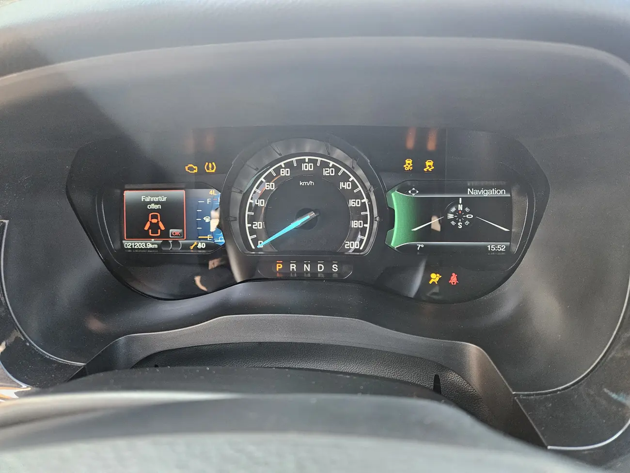 Warnleuchten im Kombiinstrument – erste Anzeichen, die auf einen Motorschaden hinweisen können